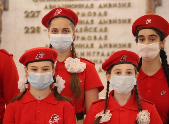 30 волгоградских школьников пополнили ряды "Юнармии"